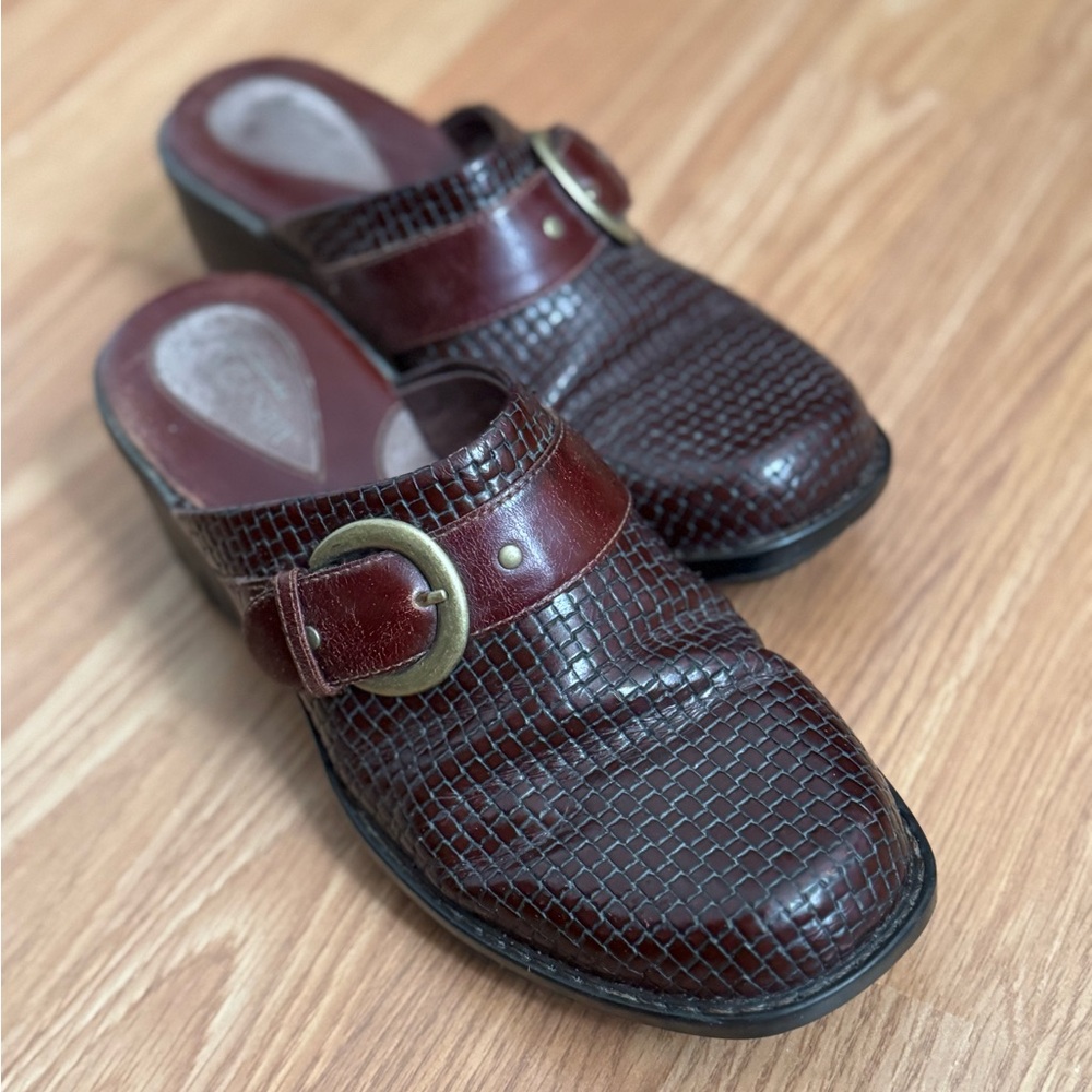 Clark’s Artisan Clog Style Shoe